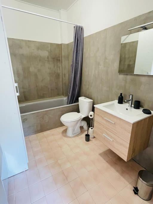 Chez Leo I - Appartement T2 Proche Tricastin Bollene Exterior photo